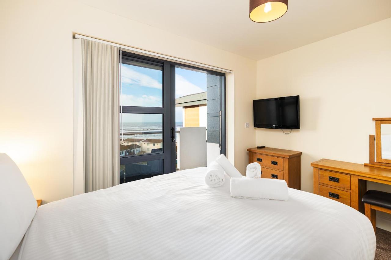 West Beach - Holiday Apartments Westward Ho!  Eksteriør billede